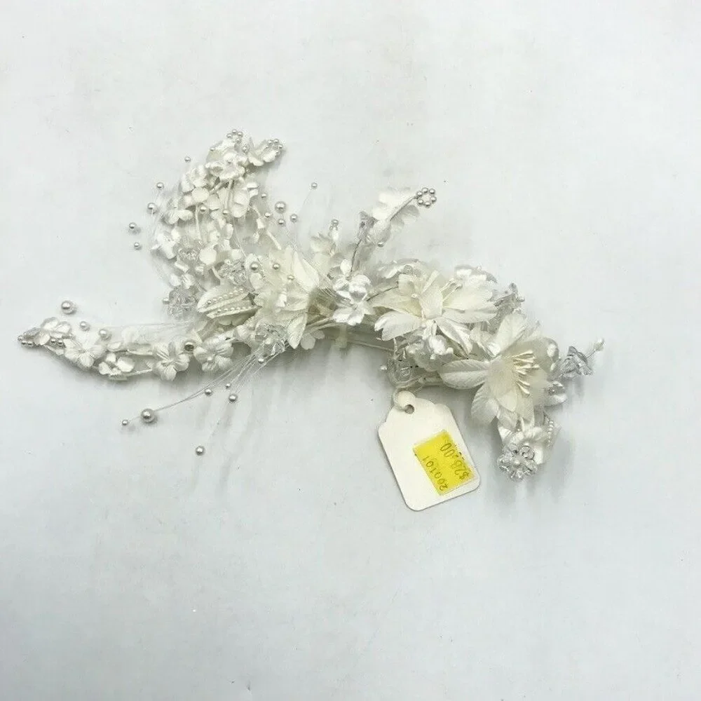 Vintage 80s Womens Vine Spray Comb Pearl Flower Bride Bridal Flower Crystal
